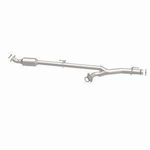 Toyota Tundra Catalytic Converter - Direct Fit - Magnaflow - California Grade CARB Compliant - `05-`06