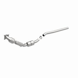 Volkswagen Passat Catalytic Converter - Magnaflow - California Grade CARB Compliant Direct-Fit - 2008