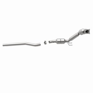 Volkswagen Passat Catalytic Converter - Magnaflow - California Grade CARB Compliant Direct-Fit - 2008