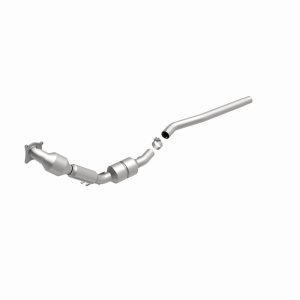 Volkswagen Passat Catalytic Converter - Magnaflow - California Grade CARB Compliant Direct-Fit - 2008