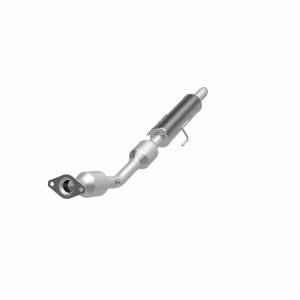 Toyota Yaris Catalytic Converter - Magnaflow - Direct Fit, CARB Compliant - `07-`11