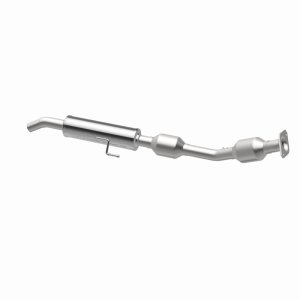 Toyota Yaris Catalytic Converter - Magnaflow - Direct Fit, CARB Compliant - `07-`11