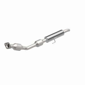 Toyota Yaris Catalytic Converter - Magnaflow - Direct Fit, CARB Compliant - `07-`11