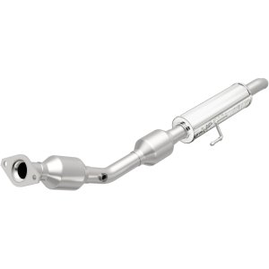 Toyota Yaris Catalytic Converter - Magnaflow - Direct Fit, CARB Compliant - `07-`11