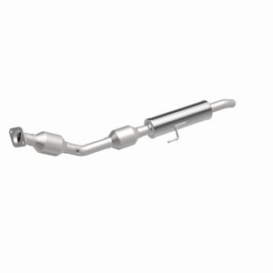 Toyota Yaris Catalytic Converter - Magnaflow - Direct Fit, CARB Compliant - `07-`11