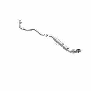 Toyota Yaris Catalytic Converter - Magnaflow - California Grade CARB Compliant Direct-Fit - `07-`11