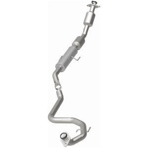 Toyota Yaris Catalytic Converter - Magnaflow - California Grade CARB Compliant Direct-Fit - `07-`11