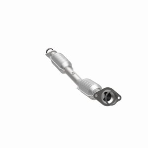 Nissan Versa Catalytic Converter - Magnaflow - California Grade CARB Compliant Direct-Fit - `07-`12