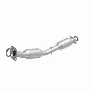 Nissan Versa Catalytic Converter - Magnaflow - California Grade CARB Compliant Direct-Fit - `07-`12