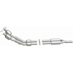 Volkswagen Passat Catalytic Converter - Magnaflow - California Grade CARB Compliant - `12-`14
