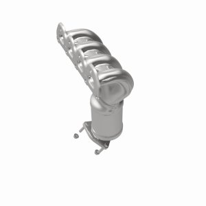 Chevrolet Aveo Catalytic Converter - Magnaflow - CARB Compliant Direct-Fit - `09-`11