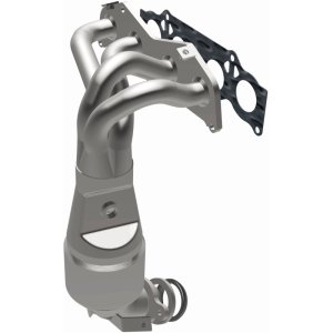 Pontiac Vibe Catalytic Converter - Magnaflow - California Grade CARB Compliant Direct-Fit - `09-`10