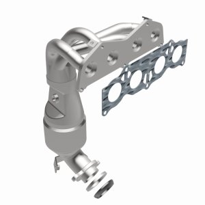 Pontiac Vibe Catalytic Converter - Magnaflow - California Grade CARB Compliant Direct-Fit - `09-`10