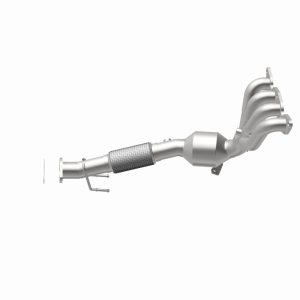 Ford Focus Catalytic Converter - Magnaflow - Direct Fit, California Grade, CARB Compliant - `12-`15