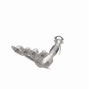 Ford Focus Catalytic Converter - Magnaflow - Direct Fit, California Grade, CARB Compliant - `12-`15