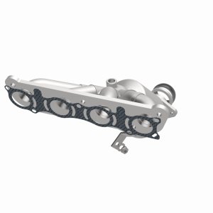 Nissan Sentra Catalytic Converter - Magnaflow - California Grade CARB Compliant Direct-Fit - `13-`17