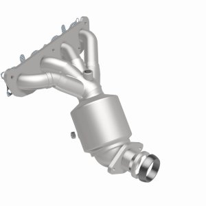 Nissan Sentra Catalytic Converter - Magnaflow - California Grade CARB Compliant Direct-Fit - `13-`17
