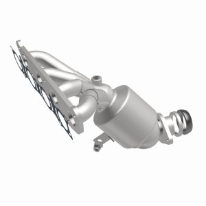 Nissan Sentra Catalytic Converter - Magnaflow - California Grade CARB Compliant Direct-Fit - `13-`17