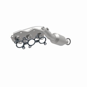 Lexus IS250 Catalytic Converter - Magnaflow - California Grade CARB Compliant Direct-Fit - `06-`09