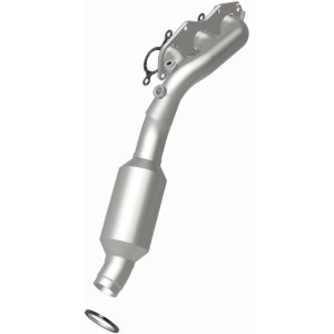 Lexus IS250 Catalytic Converter - Magnaflow - California Grade CARB Compliant Direct-Fit - `06-`09