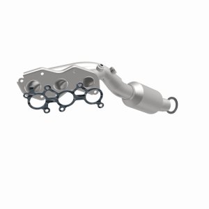 Lexus IS350 Catalytic Converter - Magnaflow - California Grade CARB Compliant Direct-Fit - `06-`13