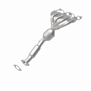Ford Focus Catalytic Converter - Magnaflow - California Grade CARB Compliant Direct-Fit - `05-`07