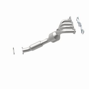 Ford Focus Catalytic Converter - Magnaflow - California Grade CARB Compliant Direct-Fit - `05-`07