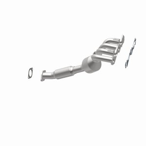 Ford Focus Catalytic Converter - Magnaflow - California Grade CARB Compliant Direct-Fit - `05-`07
