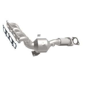 Ford Fiesta Catalytic Converter - Magnaflow - California Grade CARB Compliant / Direct-Fit - `11-`17