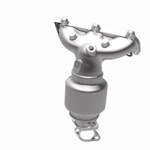 Kia Rondo Catalytic Converter - Magnaflow - California Grade CARB Compliant Direct-Fit - `07-`10
