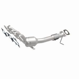 Mazda 3 Catalytic Converter - Magnaflow - Direct-Fit, California Grade CARB Compliant - `07-`09