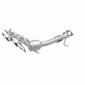 Mazda 3 Catalytic Converter - Magnaflow - Direct-Fit, California Grade CARB Compliant - `07-`09