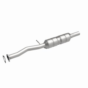 Ford F-350 Super Duty Catalytic Converter - Magnaflow - Direct-Fit HM Grade - `00-`04