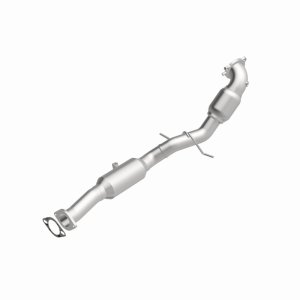 Volvo XC70 Catalytic Converter - Magnaflow - California Grade CARB Compliant Direct-Fit - `03-`04