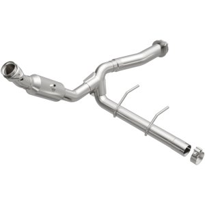 Ford F-150 Catalytic Converter - Left - Magnaflow - Direct Fit CARB Compliant - `11-`14 Ford F-150 Catalytic Converter - Left - Magnaflow - Direct Fit CARB Compliant - `11-`14