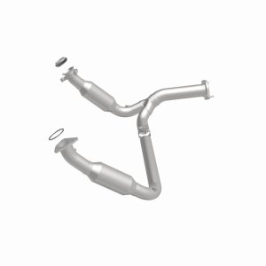 Chevrolet Tahoe Catalytic Converter - Magnaflow - California Direct-Fit - `07-`08