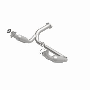 Chevrolet Tahoe Catalytic Converter - Magnaflow - California Direct-Fit - `07-`08