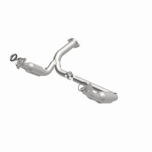 Chevrolet Tahoe Catalytic Converter - Magnaflow - California Direct-Fit - `07-`08