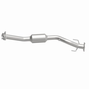 GMC Envoy Catalytic Converter - Magnaflow - Direct-Fit, California Grade CARB Compliant - `06-`07