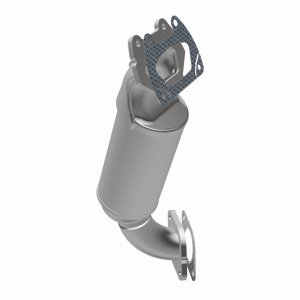 Chrysler Town & Country Catalytic Converter - Magnaflow - Direct Fit, California Grade CARB Compliant - `11-`16