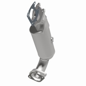 Chrysler Town & Country Catalytic Converter - Magnaflow - Direct Fit, California Grade CARB Compliant - `11-`16