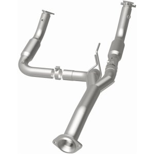 Chevrolet Silverado 2500 HD Catalytic Converter - Magnaflow - California Grade CARB Compliant Direct-Fit - 2011