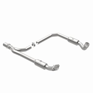 Ford E-250 Performance Exhaust - Magnaflow - California Grade CARB Compliant Direct-Fit - `09-`14