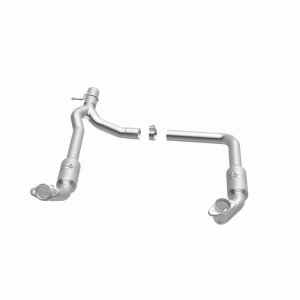 Ford E-250 Performance Exhaust - Magnaflow - California Grade CARB Compliant Direct-Fit - `09-`14