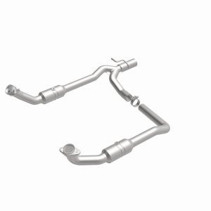 Ford E-350 Super Duty Performance Exhaust - Magnaflow - California Grade CARB Compliant Direct-Fit - `09-`14