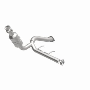 Ford F-150 Catalytic Converter - Magnaflow - California Grade CARB Compliant Direct-Fit - `09-`10