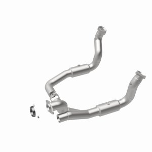 Ford F-250 Super Duty Catalytic Converter - Magnaflow - California Grade CARB Compliant - `11-`16
