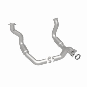 Ford F-350 Super Duty Catalytic Converter - Magnaflow - California Grade CARB Compliant - `11-`16