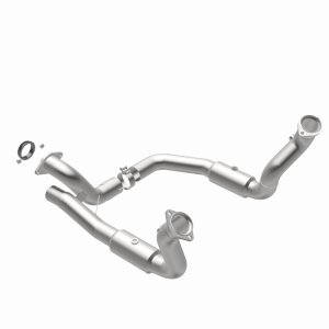 Ford F-350 Super Duty Catalytic Converter - Magnaflow - California Grade CARB Compliant - `11-`16