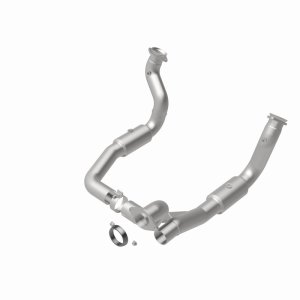 Ford F-350 Super Duty Catalytic Converter - Magnaflow - California Grade CARB Compliant - `11-`16